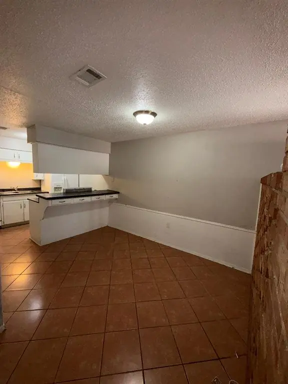 708 E Pecan Street, Hurst, TX 76053