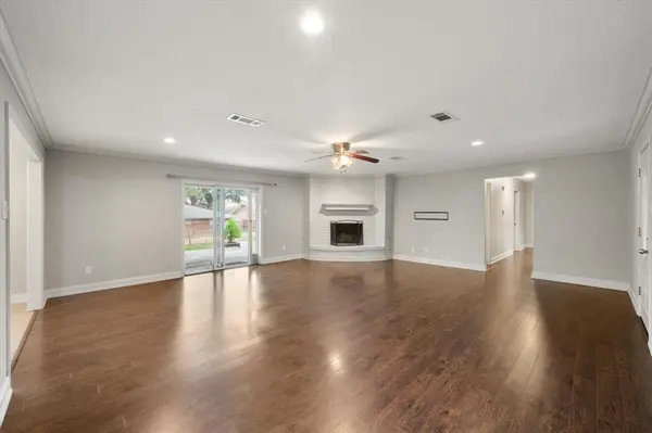 517 Edgewood Avenue, Corsicana, TX 75110