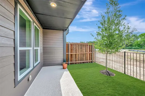 5821 Water Bridge Lane, Fort Worth, TX 76109