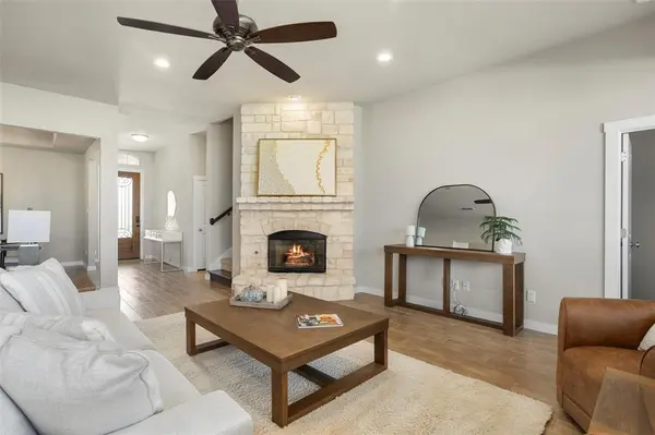 7308 Prestwick Terrace, Benbrook, TX 76126