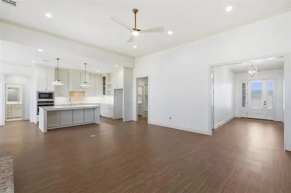 2125 Bond, Lorena, TX 76655