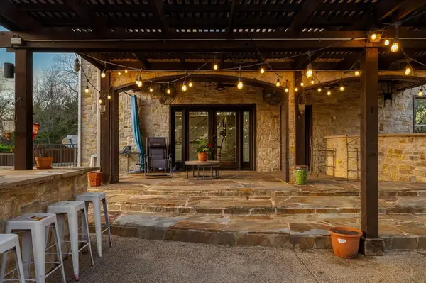 689 Jim Cannon Road, Van Alstyne, TX 75495