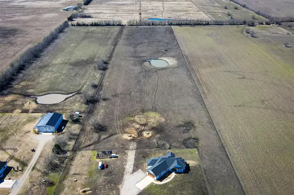 2415 Bucksnort Road, Van Alstyne, TX 75495