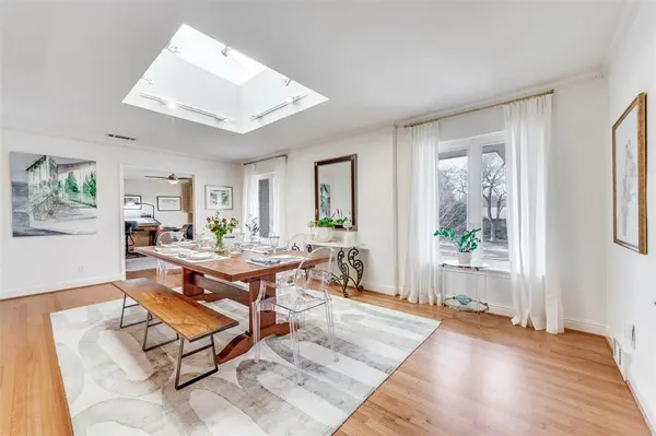 7518 Baxtershire Drive, Dallas, TX 75230