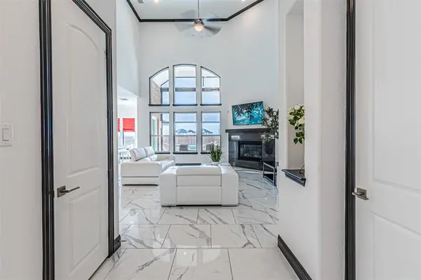 11185 Dark Star Lane, Frisco, TX 75035