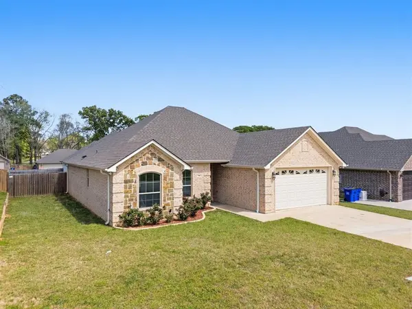 109 Hay Meadow Drive, Winona, TX 75792