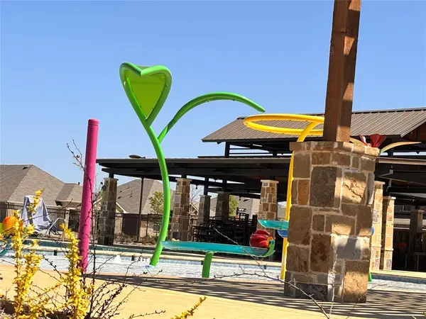 608 Daybreak Lane, Lavon, TX 75166