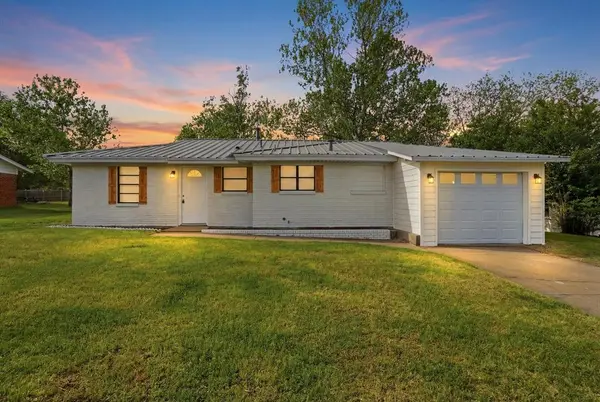 604 E 5th Street, Weatherford, TX 76086