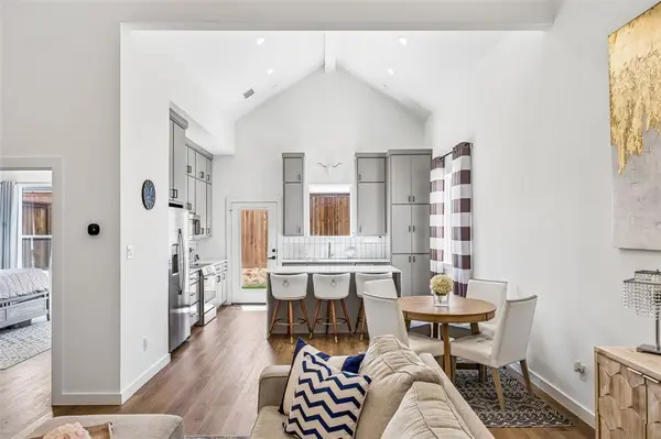 1313 Tillery Court, Grapevine, TX 76051