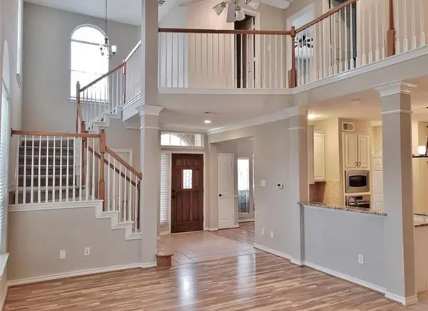 211 Moss Hill Road, Irving, TX 75063