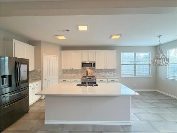 10401 Turning Leaf Trail, Fort Worth, TX 76131