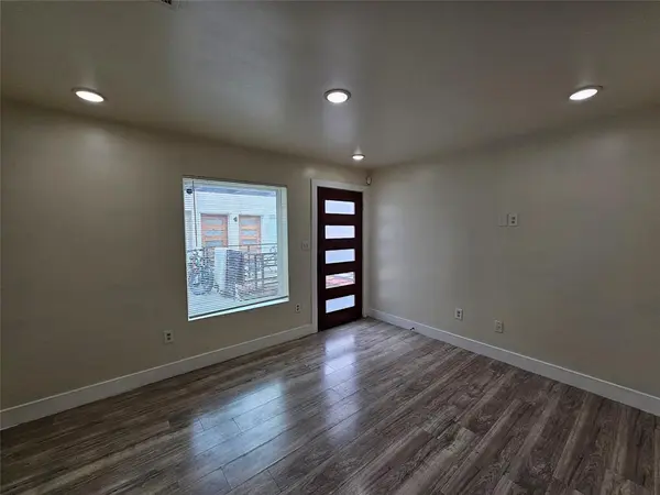 4806 Virginia Avenue #203, Dallas, TX 75204