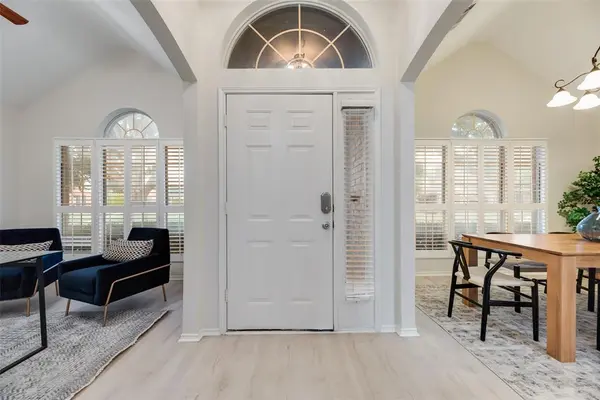 336 Touchdown Drive, Irving, TX 75063