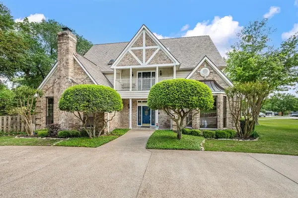 1349 Lakeview Drive, Southlake, TX 76092