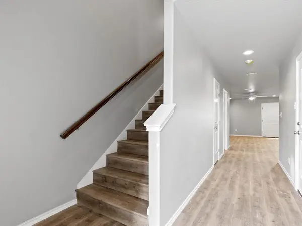 120 Abbey Park Court, Granbury, TX 76049