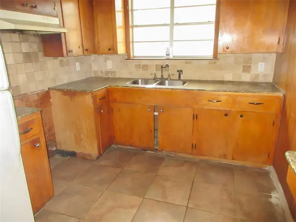 8607 Nesom Court, Shreveport, LA 71106