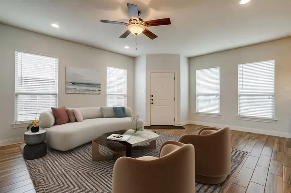 4912 Ridglea Hills Court, Fort Worth, TX 76116