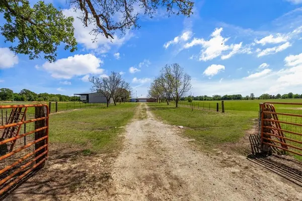 290 Vz County Road 3222, Wills Point, TX 75169