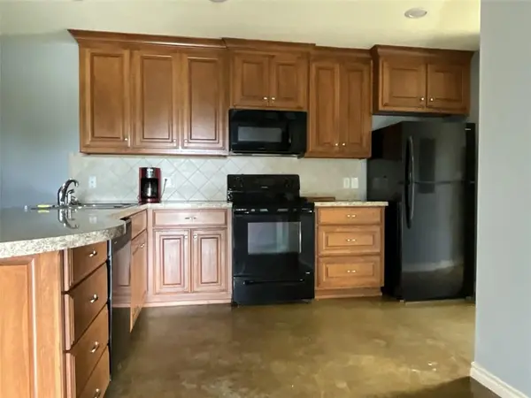 202 Chestnut Drive #C, Van, TX 75790