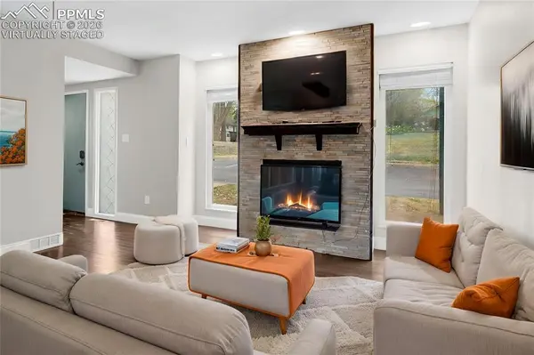 673 Shooks LN, Colorado Springs, CO 80903