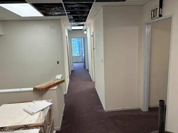 495 Plainfield Ave, Berkeley Heights Twp., NJ 07922