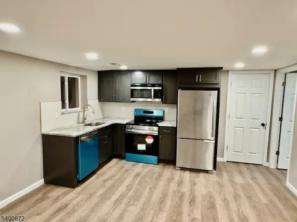 264 Girard Ave #A, Franklin Twp., NJ 08873