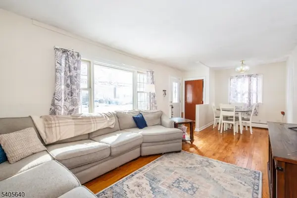 106 Riverview Ter, Riverdale Boro, NJ 07457