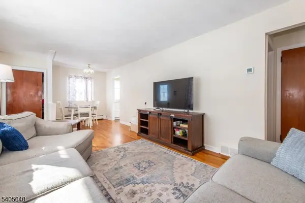 106 Riverview Ter, Riverdale Boro, NJ 07457