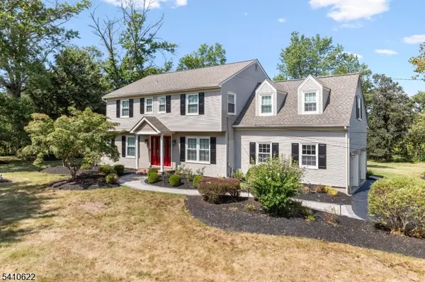16 Partridge Run, Montgomery Twp., NJ 08502