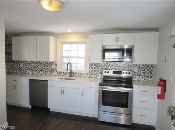 3 W Fair View Ave #B, Dover Town, NJ 07801