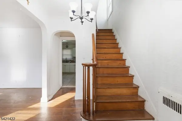 327 Field Pl, Hillside Twp., NJ 07205