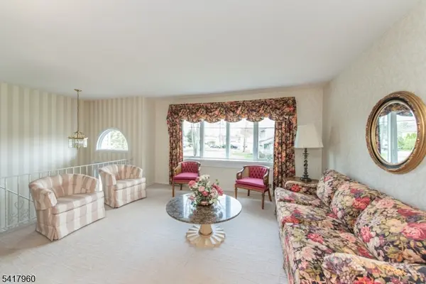 39 Homestead Ave, East Hanover Twp., NJ 07936