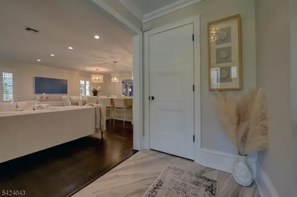 32 Virginia Rd, Montville Twp., NJ 07045