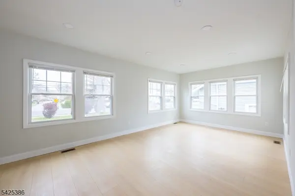 59 Watchung Ave #1, Montclair Twp., NJ 07042