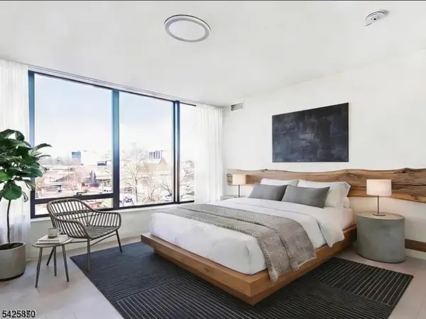 258 S Harrison St #1504, East Orange City, NJ 07018