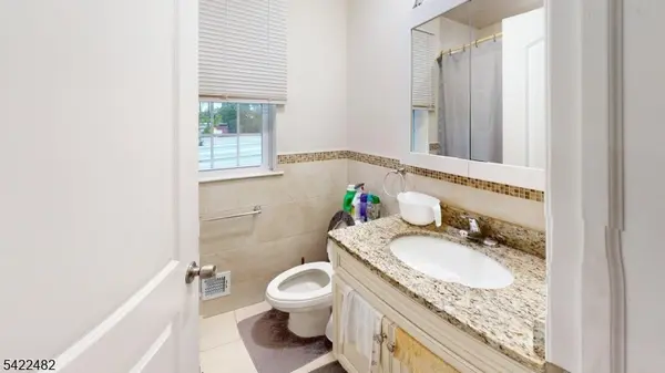 800 Bergen St, Newark City, NJ 07108