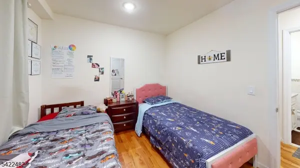 800 Bergen St, Newark City, NJ 07108