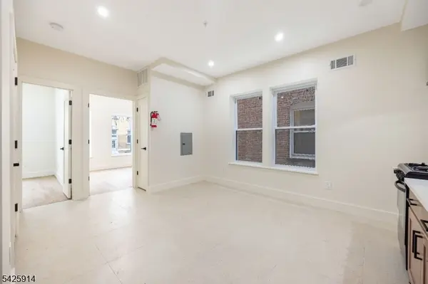 10 School St #4, Passaic City, NJ 07055