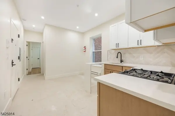 10 School St #4, Passaic City, NJ 07055