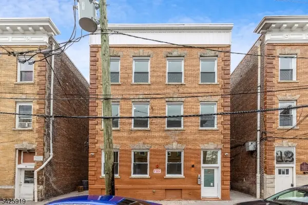 10 School St #7, Passaic City, NJ 07055