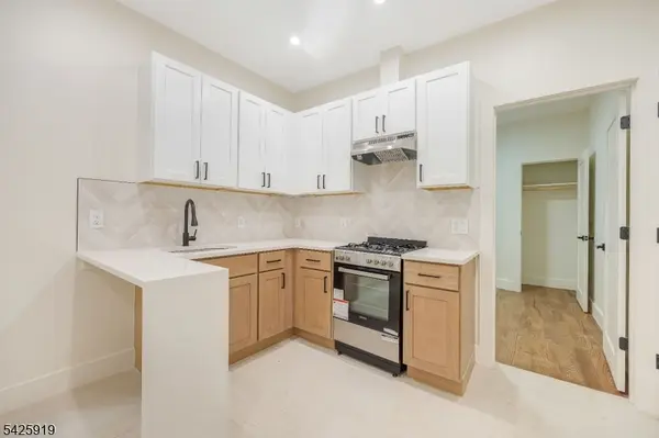 10 School St #7, Passaic City, NJ 07055