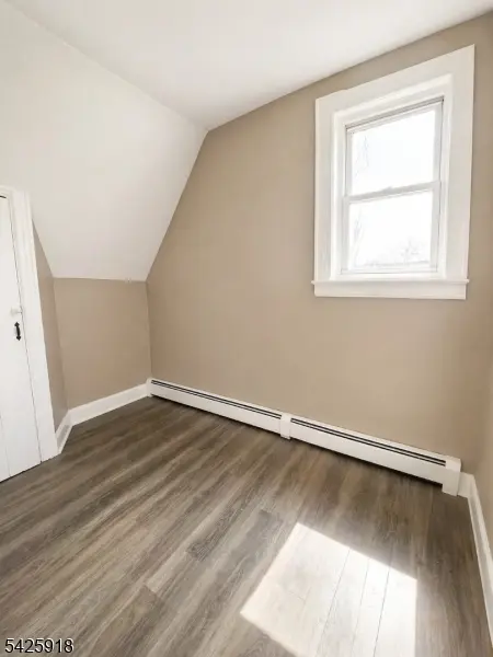 33 RICHELIEU #3, Newark City, NJ 07106