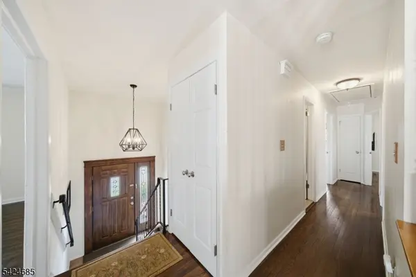 15 Sunnyhill Rd, Rockaway Twp., NJ 07801