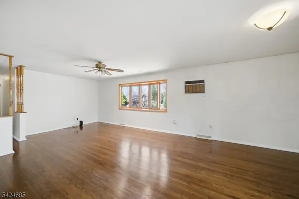 15 Sunnyhill Rd, Rockaway Twp., NJ 07801