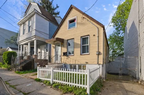 11 Tichenor Ter, Irvington Twp., NJ 07111