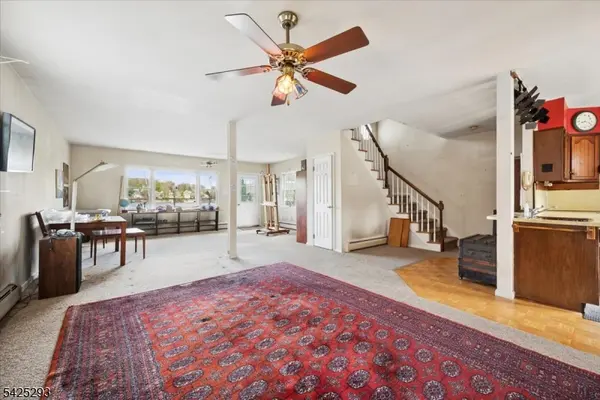 45 W Bertrand Rd, Mount Arlington Boro, NJ 07856