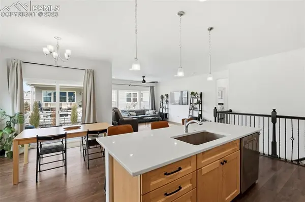 6672 Rolling Creek DR, Colorado Springs, CO 80924