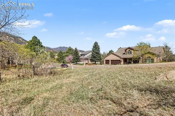 135 Chantrey CT, Colorado Springs, CO 80906