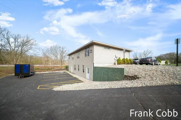 4075 Airline HWY, Norton Shores City, MI 49444