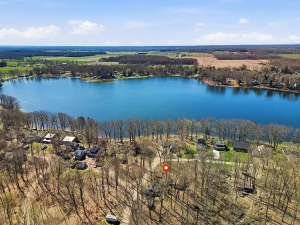 15359 N Clear Lake DR, Colfax Twp, MI 49307